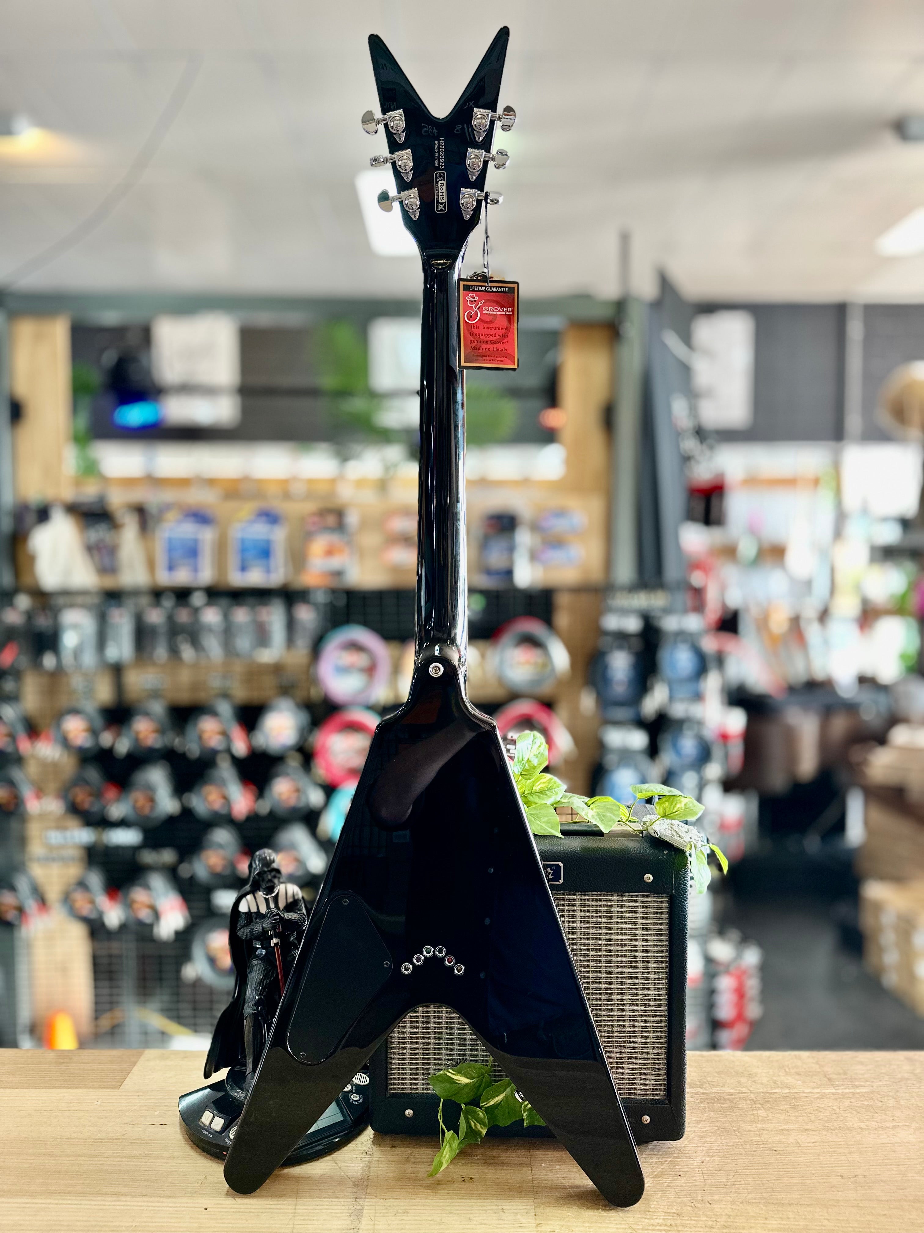 Dean Guitars | V79 | Cherry Sunburst Dean Guitars | V79 | Cherry Sunburst